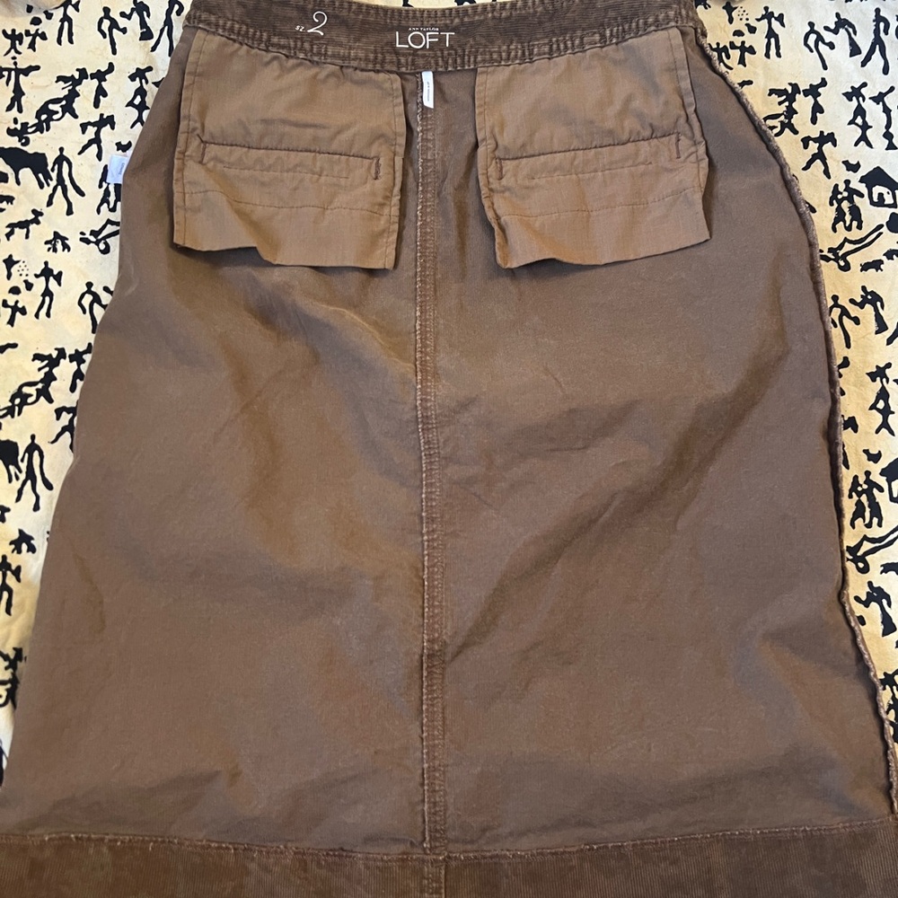 Ann Taylor Loft Brown Cotton/Spandex Corduroy Skirt - Size 2 - Picture 11 of 15